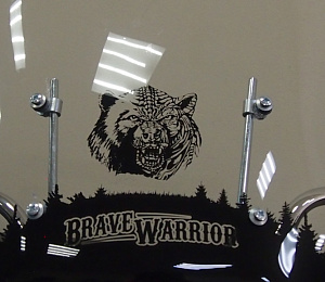 Щиток ветровой квадроцикла BRAVE WARRIOR с шелкографией (жесткое стекло) с/к (Россия)
