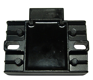 Реле-регулятор YBR125