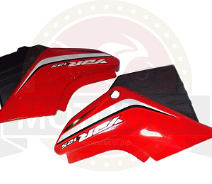 Облицовка боковая  (компл.) YBR125